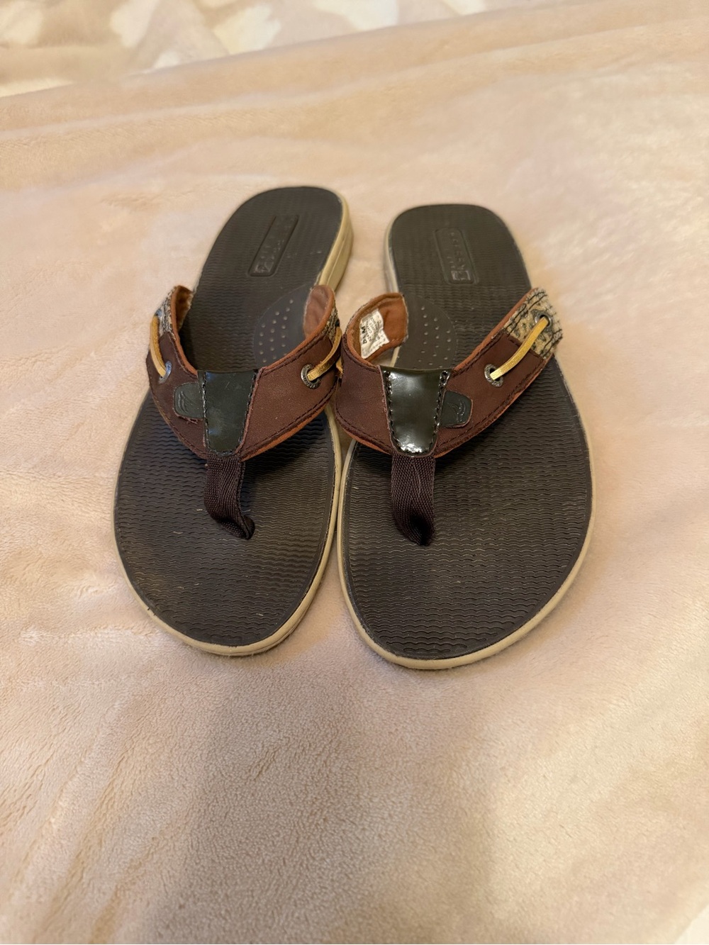 Sperry women’s flip flops size 8 1/2